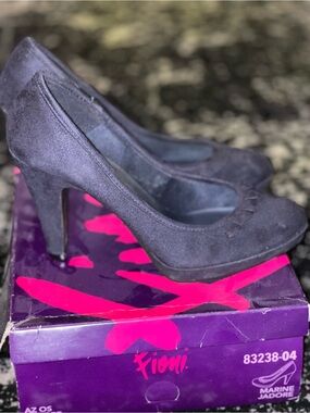FIONI Clothing Black Suede High Heel Pumps